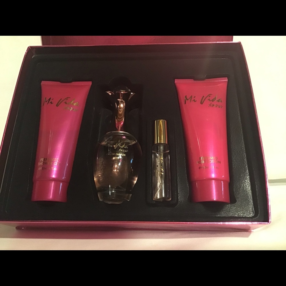 Mi Vida Amour perfumes